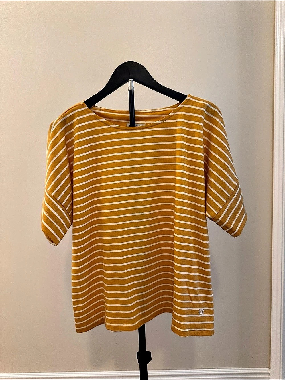 Albion Striped Short Sleeve Top in Mustard & White Size Large Like New